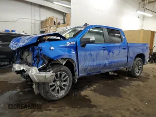2025 Chevrolet Silverado 1500 LT with VIN 1GCUKDED8SZ165811, listed as a Copart auction lot 46322725 with 5,673 mi miles and Salvage Title. Bid and sale history available at DreamBid. Image 1.
