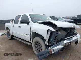 2011 Chevrolet Silverado 1500 LS with VIN 3GCPCREA1BG279159, listed as a IAAI auction lot 41501383 with 122,685 mi miles and . Bid and sale history available at DreamBid. Image 1.
