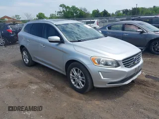2016 Volvo XC60 T5 Premier with VIN YV4612RK0G2842422, listed as a IAAI auction lot 42123143 with 165,081 mi miles. Bid and sale history available at carsss.com. Image 1.