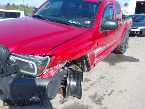 2014 Toyota Tacoma with VIN 5TFUX4EN7EX027719, listed as a IAAI auction lot 41922936 with 163,047 mi miles and . Bid and sale history available at DreamBid. Image 6.