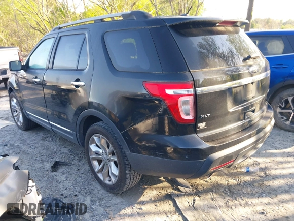 2015 Ford Explorer XLT with VIN 1FM5K7D82FGC02049, listed as a IAAI auction lot 42018044 with 114,237 mi miles and . Bid and sale history available at DreamBid. Image 3.