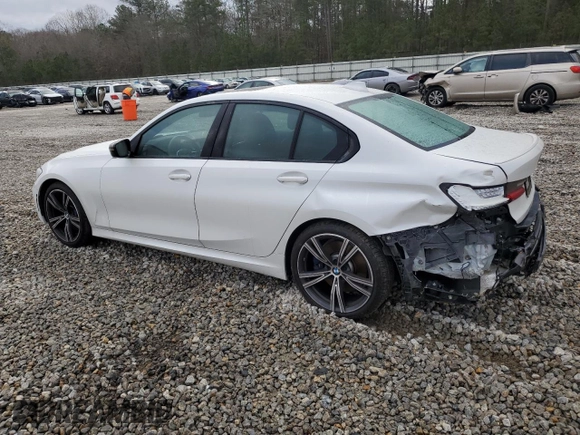 2020 BMW 3 Series M340i with VIN 3MW5U7J08L8B35753, listed as a Copart auction lot 86742584 with 21,055 mi miles and Salvage Title. Bid and sale history available at carsss.com. Image 2.