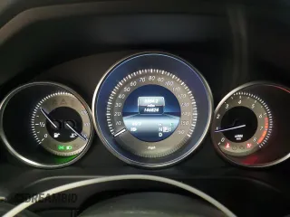 2014 Mercedes-Benz E 550 Sport with VIN WDDHF9BB8EB005162, listed as a Copart auction lot 46707395 with 146,824 mi miles and Non Repairable. Bid and sale history available at DreamBid. Image 9.