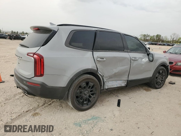2022 Kia Telluride SX with VIN 5XYP5DHC4NG212410, listed as a Copart auction lot 49376975 with 48,905 mi miles and Salvage Title. Bid and sale history available at carsss.com. Image 3.