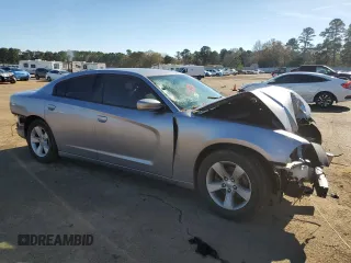 2013 Dodge Charger SXT with VIN 2C3CDXHG1DH666673, listed as a Copart auction lot 85933524 with 0 mi miles and Salvage Title. Bid and sale history available at carsss.com. Image 4.
