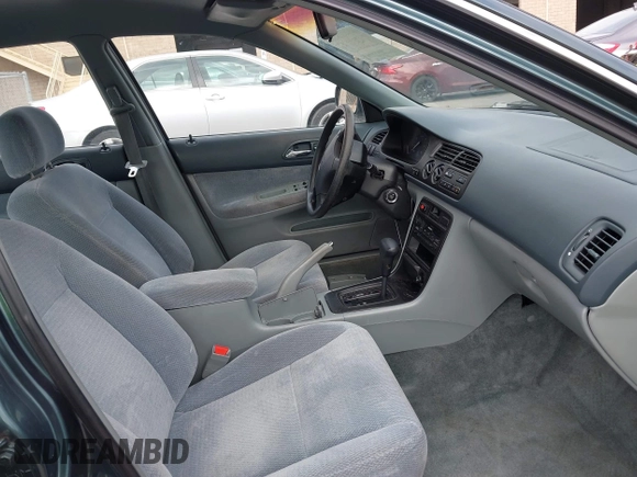 1996 Honda Accord LX with VIN 1HGCD5630TA197512, listed as a IAAI auction lot 41906009 with 79,805 mi miles and . Bid and sale history available at carsss.com. Image 5.