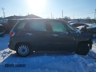 2015 FIAT 500L Pop with VIN ZFBCFAAH5FZ035811, listed as a IAAI auction lot 41396187 with 42,386 mi miles. Bid and sale history available at carsss.com. Image 13.