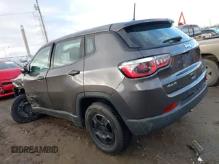 2017 Jeep Compass Sport z VIN 3C4NJDAB8HT667519, wystawiony jako IAAI lot #41488704 z przebiegiem 111 242 mil mil oraz . Historia ofert i sprzedaży dostępna na DreamBid. Obrazek 3.