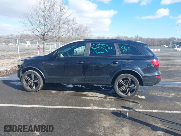 2014 Audi Q7 3.0T S line Prestige with VIN WA1DGAFE5ED015805, listed as a IAAI auction lot 41547198 with 135,309 mi miles. Bid and sale history available at carsss.com. Image 14.