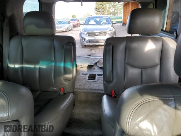 2004 Chevrolet Tahoe Z71 z VIN 1GNEK13Z34R296737, wystawiony jako Copart lot #55362805 z przebiegiem 195 612 mil mil oraz Szkoda całkowita • Salvage title. Historia ofert i sprzedaży dostępna na DreamBid. Obrazek 10.