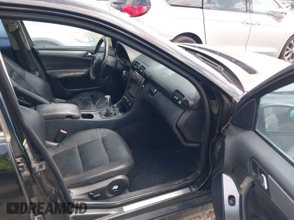 2006 Mercedes-Benz C 230 Sport с VIN WDBRF52H86F756007, выставлен на аукционе IAAI как лот 42127047 с пробегом Не указан миль и . История ставок и продаж доступна на DreamBid. Изображение 5.