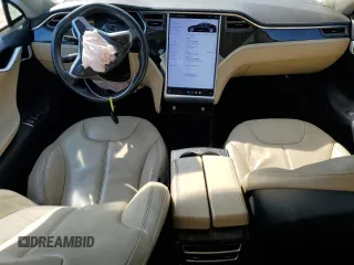 2013 Tesla Model S с VIN 5YJSA1CN5DFP13664, выставлен на аукционе Copart как лот 48177805 с пробегом 116 268 миль миль и Списание • Salvage title. История ставок и продаж доступна на DreamBid. Изображение 8.
