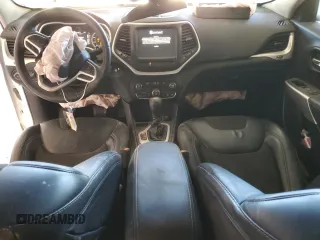 2018 Jeep Cherokee Latitude Plus with VIN 1C4PJLLX3JD511749, listed as a Copart auction lot 85061734 with 86,669 mi miles and Salvage Title. Bid and sale history available at carsss.com. Image 8.