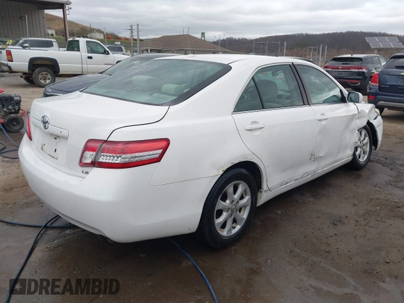 2011 Toyota Camry LE with VIN 4T4BF3EK5BR098345, listed as a IAAI auction lot 41819952 with 184,713 mi miles. Bid and sale history available at carsss.com. Image 4.