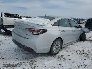 2017 Hyundai Sonata Hybrid SE with VIN KMHE24L31HA074137, listed as a Copart auction lot 45313855 with 44,370 mi miles and Salvage Title. Bid and sale history available at carsss.com. Image 3.