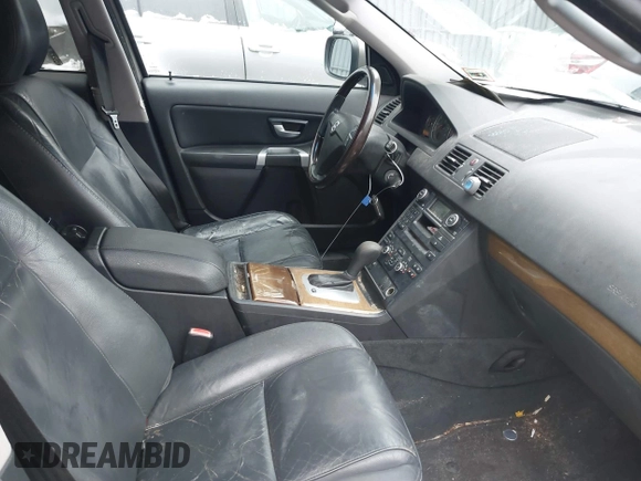 2009 Volvo XC90 I6 with VIN YV4CZ982391498101, listed as a IAAI auction lot 41548507 with 185,026 mi miles. Bid and sale history available at carsss.com. Image 5.