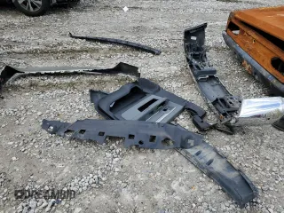 2015 Ram 1500 Outdoorsman z VIN 1C6RR6LT0FS608546, wystawiony jako Copart lot #47637965 z przebiegiem 163 028 mil mil oraz Szkoda całkowita • Salvage title. Historia ofert i sprzedaży dostępna na DreamBid. Obrazek 12.