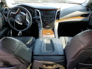 2018 Cadillac Escalade Luxury with VIN 1GYS4BKJ8JR101857, listed as a Copart auction lot 65946534 with 0 mi miles and Salvage Title. Bid and sale history available at carsss.com. Image 8.