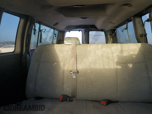 2008 Chevrolet Express Passenger z VIN 1GAHG39K181202980, wystawiony jako Copart lot #77233854 z przebiegiem Nie podano mil oraz Szkoda całkowita • Salvage title. Historia ofert i sprzedaży dostępna na DreamBid. Obrazek 10.