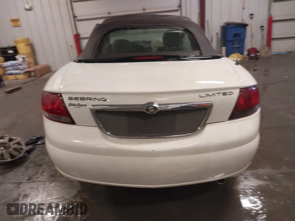 2005 Chrysler Sebring Limited with VIN 1C3EL65R55N627833, listed as a IAAI auction lot 41722397 with 61,742 mi miles and . Bid and sale history available at DreamBid. Image 16.