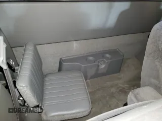 2000 GMC Sonoma SLS z VIN 1GTCS19W0Y8146125, wystawiony jako Copart lot #71576724 z przebiegiem 73 854 mil mil oraz Szkody całkowita. Historia ofert i sprzedaży dostępna na DreamBid. Obrazek 10.