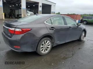 2013 Lexus ES 300h z VIN JTHBW1GG9D2033782, wystawiony jako Copart lot #60403455 z przebiegiem 265 567 mil mil oraz Szkoda całkowita • Salvage title. Historia ofert i sprzedaży dostępna na DreamBid. Obrazek 3.