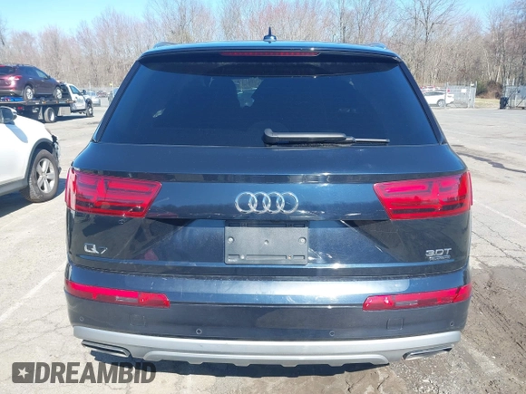 2017 Audi Q7 Premium Plus z VIN WA1LAAF79HD020038, wystawiony jako IAAI lot #41911171 z przebiegiem 51 317 mil mil oraz . Historia ofert i sprzedaży dostępna na DreamBid. Obrazek 16.