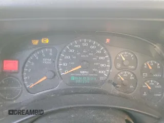 2001 Chevrolet Suburban LS with VIN 3GNFK16T21G162731, listed as a Copart auction lot 83425394 with 231,377 mi miles and Salvage Title. Bid and sale history available at carsss.com. Image 9.
