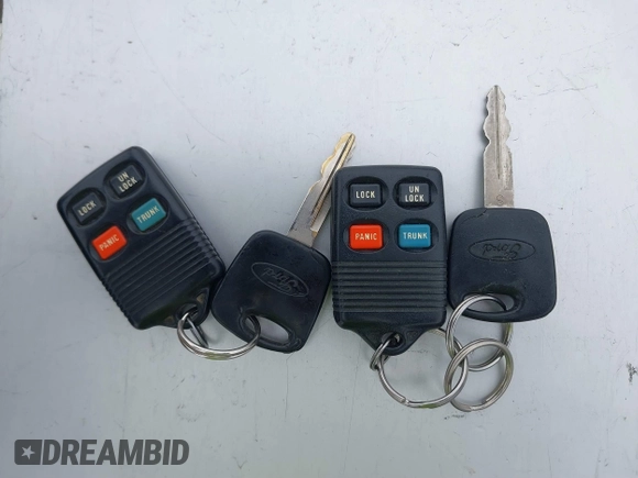 1997 Ford Taurus z VIN 1FALP54N7VA137035, wystawiony jako IAAI lot #41778551 z przebiegiem 137 025 mil mil oraz . Historia ofert i sprzedaży dostępna na DreamBid. Obrazek 11.