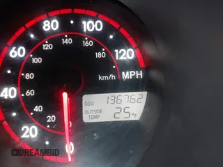 2006 Toyota Matrix STD z VIN 2T1LR32E16C558449, wystawiony jako IAAI lot #41305274 z przebiegiem 136 762 mil mil oraz . Historia ofert i sprzedaży dostępna na DreamBid. Obrazek 15.