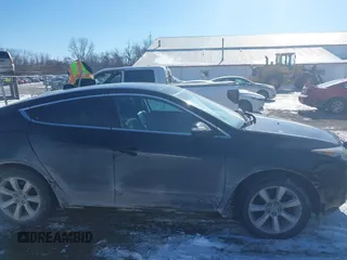 2010 Acura ZDX Advance Pkg with VIN 2HNYB1H6XAH500945, listed as a IAAI auction lot 41615198 with 108,068 mi miles. Bid and sale history available at carsss.com. Image 13.