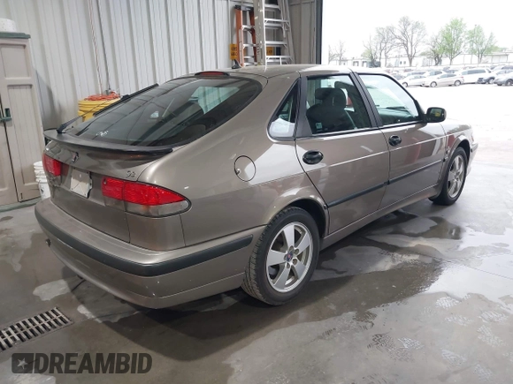 2002 Saab 9-3 z VIN YS3DF55K122017784, wystawiony jako IAAI lot #42057341 z przebiegiem 167 726 mil mil oraz . Historia ofert i sprzedaży dostępna na DreamBid. Obrazek 4.