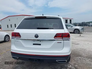 2021 Volkswagen Atlas SE with VIN 1V2HR2CA7MC556625, listed as a IAAI auction lot 42401730 with 75,261 mi miles and . Bid and sale history available at DreamBid. Image 16.