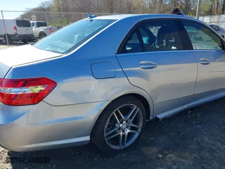 2013 Mercedes-Benz E-Class E 350 Luxury with VIN WDDHF5KB9DA708427, listed as a IAAI auction lot 41853672 with 164,477 mi miles. Bid and sale history available at carsss.com. Image 6.