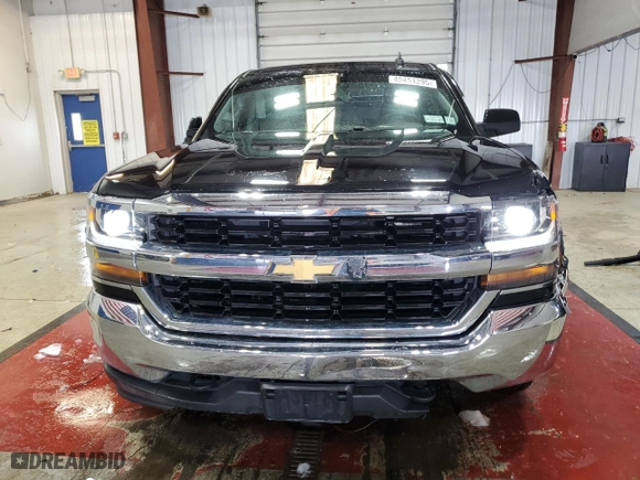 2018 Chevrolet Silverado 1500 LT with VIN 1GCVKREC9JZ298035, listed as a Copart auction lot 45451295 with 101,864 mi miles and Salvage Title. Bid and sale history available at carsss.com. Image 5.