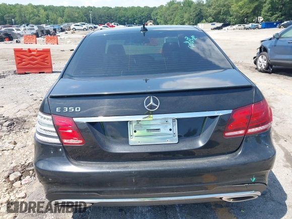 2014 Mercedes-Benz E 350 Sport z VIN WDDHF5KB3EA934741, wystawiony jako IAAI lot #42600302 z przebiegiem 143 894 mil mil oraz . Historia ofert i sprzedaży dostępna na DreamBid. Obrazek 16.