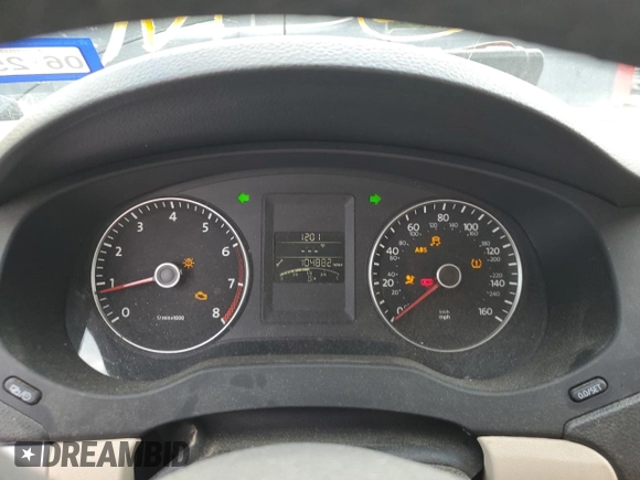 2013 Volkswagen Jetta SE with VIN 3VWDX7AJXDM400161, listed as a Copart auction lot 53249335 with 104,882 mi miles and Salvage title. Bid and sale history available at DreamBid. Image 9.