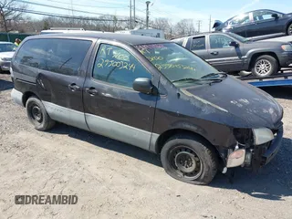 2001 Toyota Sienna CE with VIN 4T3ZF19C31U343097, listed as a IAAI auction lot 41911563 with Not Provided miles and . Bid and sale history available at DreamBid. Image 1.