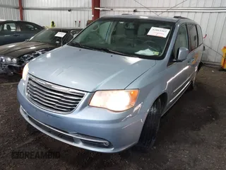2013 Chrysler Town & Country Touring with VIN 2C4RC1BG3DR573565, listed as a IAAI auction lot 42083562 with 94,828 mi miles. Bid and sale history available at carsss.com. Image 2.