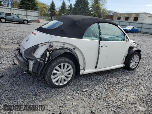 2010 Volkswagen Beetle with VIN 3VWRG3AL6AM010041, listed as a Copart auction lot 54915045 with 95,719 mi miles and Salvage Title. Bid and sale history available at DreamBid. Image 3.