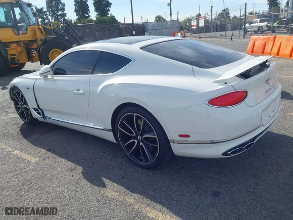2024 Bentley Continental GT V8 with VIN SCBCG2ZG4RC017077, listed as a IAAI auction lot 41657938 with 1,536 mi miles. Bid and sale history available at carsss.com. Image 3.