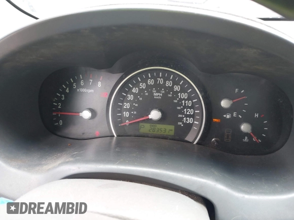 2006 Kia Sedona LX with VIN KNDMB233266102922, listed as a IAAI auction lot 41992959 with 283,531 mi miles. Bid and sale history available at carsss.com. Image 7.