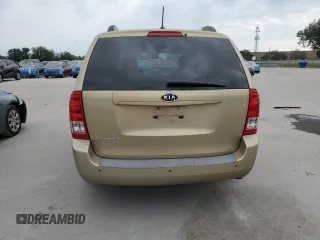 2011 Kia Sedona LX with VIN KNDMG4C76B6367949, listed as a Copart auction lot 76192014 with 84,628 mi miles and Clean Title. Bid and sale history available at carsss.com. Image 6.