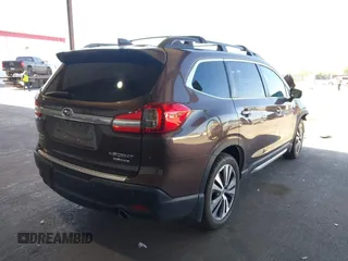 2020 Subaru Ascent Limited z VIN 4S4WMAJD3L3407914, wystawiony jako IAAI lot #42174699 z przebiegiem 82 767 mil mil oraz . Historia ofert i sprzedaży dostępna na DreamBid. Obrazek 4.