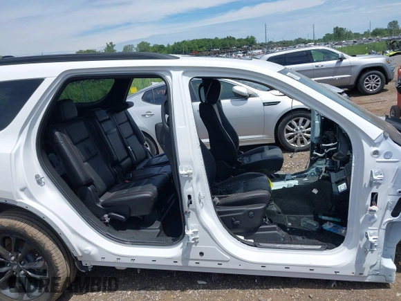 2024 Dodge Durango R/T Plus with VIN 1C4SDJCT7RC143659, listed as a IAAI auction lot 39734199 with Not provided miles and . Bid and sale history available at DreamBid. Image 12.