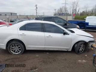 2011 Ford Fusion SEL with VIN 3FAHP0JG9BR245009, listed as a IAAI auction lot 41898112 with 1 mi miles. Bid and sale history available at carsss.com. Image 13.