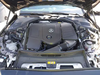 2024 Mercedes-Benz C 300 z VIN W1KAF4GB8RR219658, wystawiony jako IAAI lot #41864678 z przebiegiem 7933 mil mil oraz . Historia ofert i sprzedaży dostępna na DreamBid. Obrazek 10.