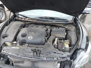 2012 Nissan Maxima 3.5 SV with VIN 1N4AA5AP1CC810871, listed as a IAAI auction lot 41304424 with 137,917 mi miles. Bid and sale history available at carsss.com. Image 10.