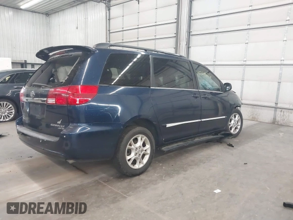 2004 Toyota Sienna XLE with VIN 5TDZA22C04S069314, listed as a IAAI auction lot 40338626 with Not Provided miles and . Bid and sale history available at carsss.com. Image 4.