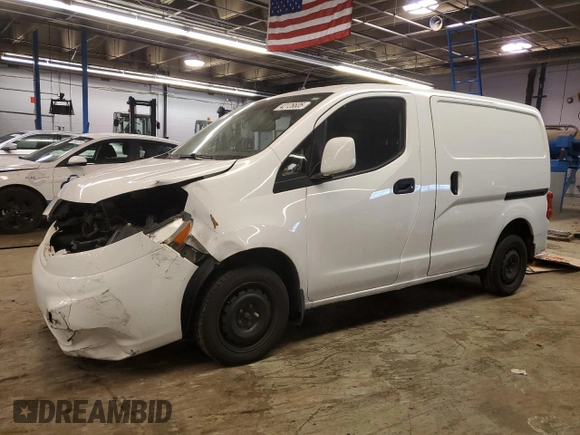2015 Nissan NV200 SV with VIN 3N6CM0KN8FK735088, listed as a Copart auction lot 42126605 with 101,454 mi miles and Salvage Title. Bid and sale history available at carsss.com. Image 1.
